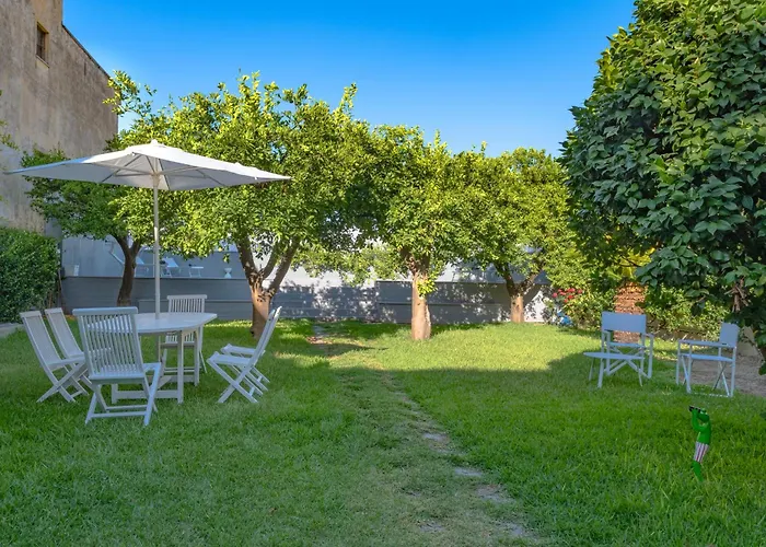 Napoli 164 招待所 4*